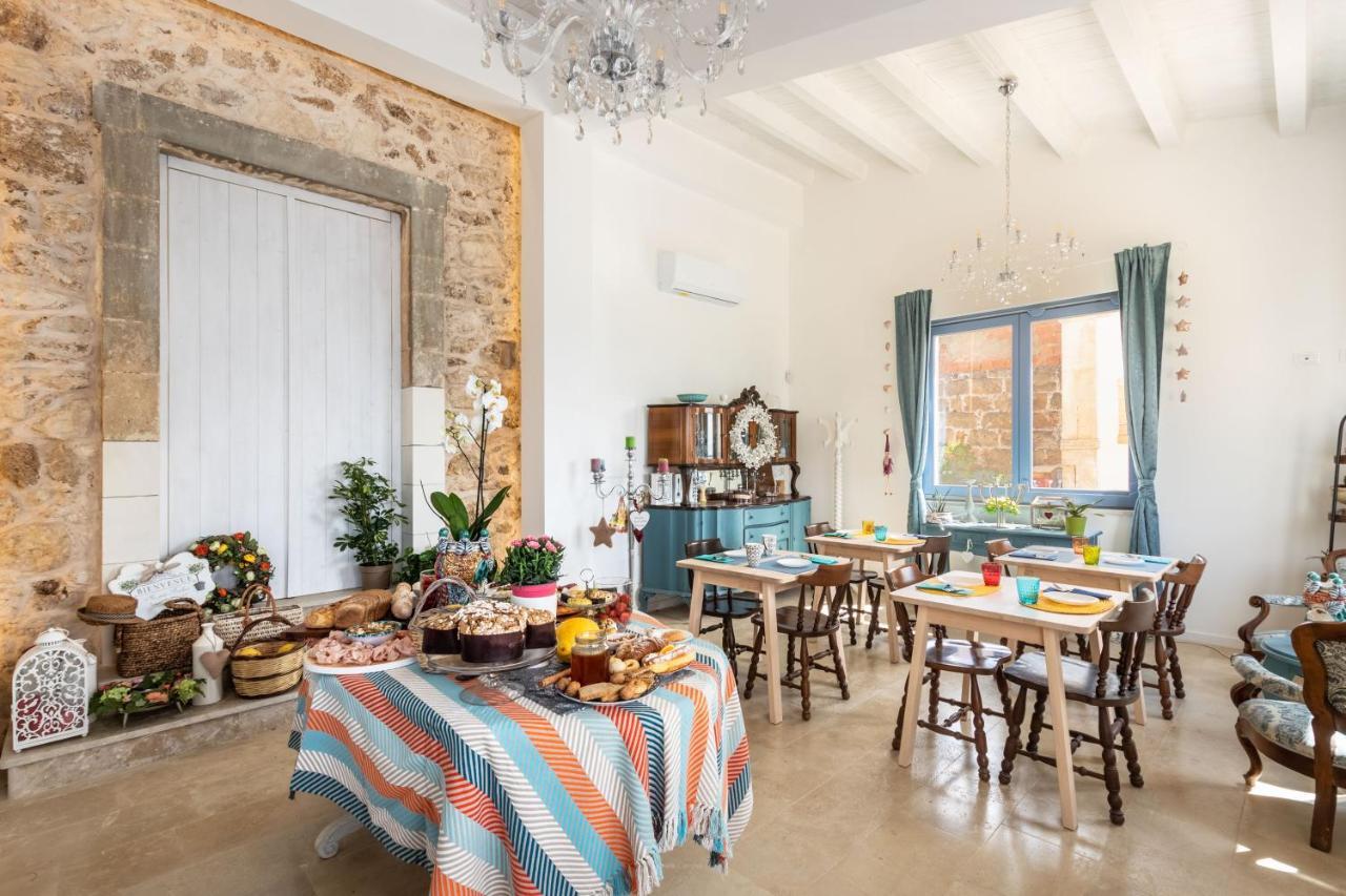 Michael Garden Bed & Breakfast Noto Luaran gambar