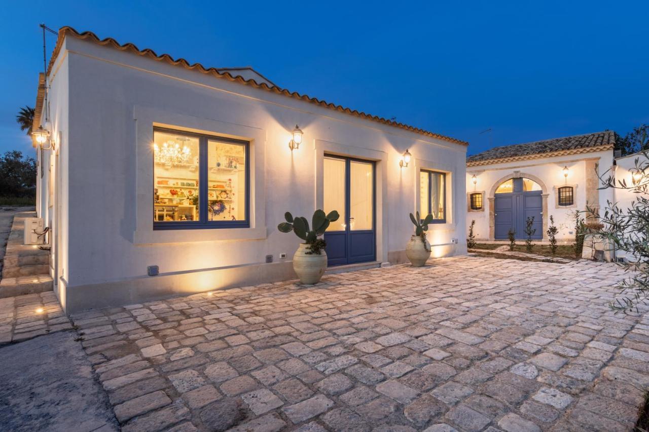 Michael Garden Bed & Breakfast Noto Luaran gambar