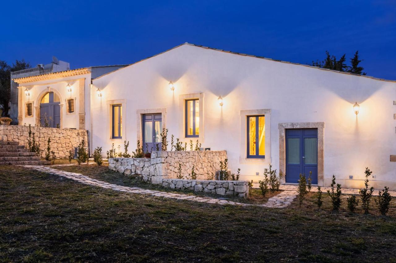 Michael Garden Bed & Breakfast Noto Luaran gambar