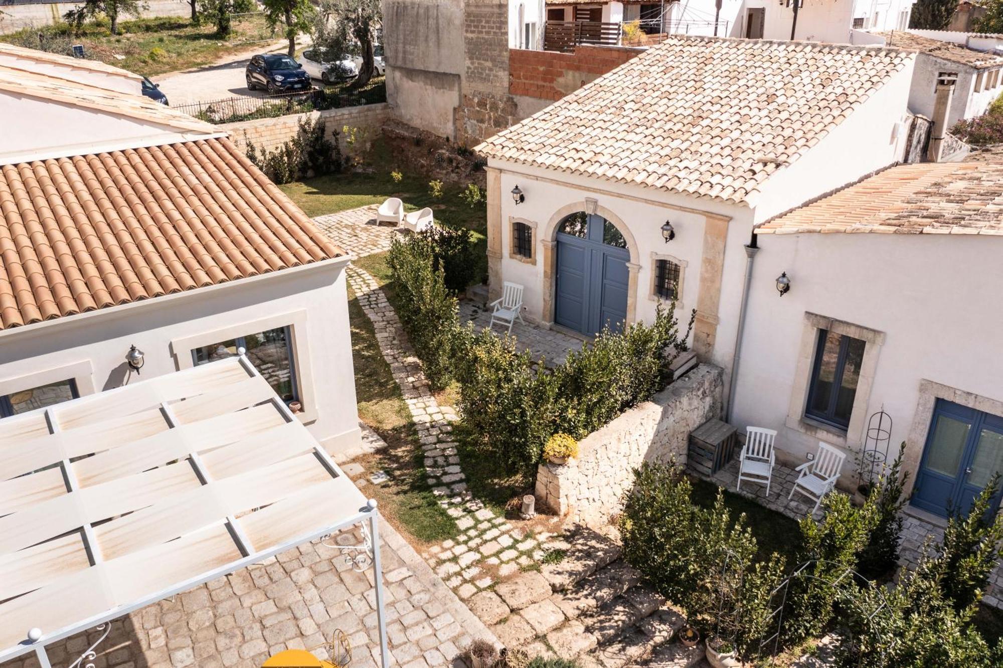 Michael Garden Bed & Breakfast Noto Luaran gambar